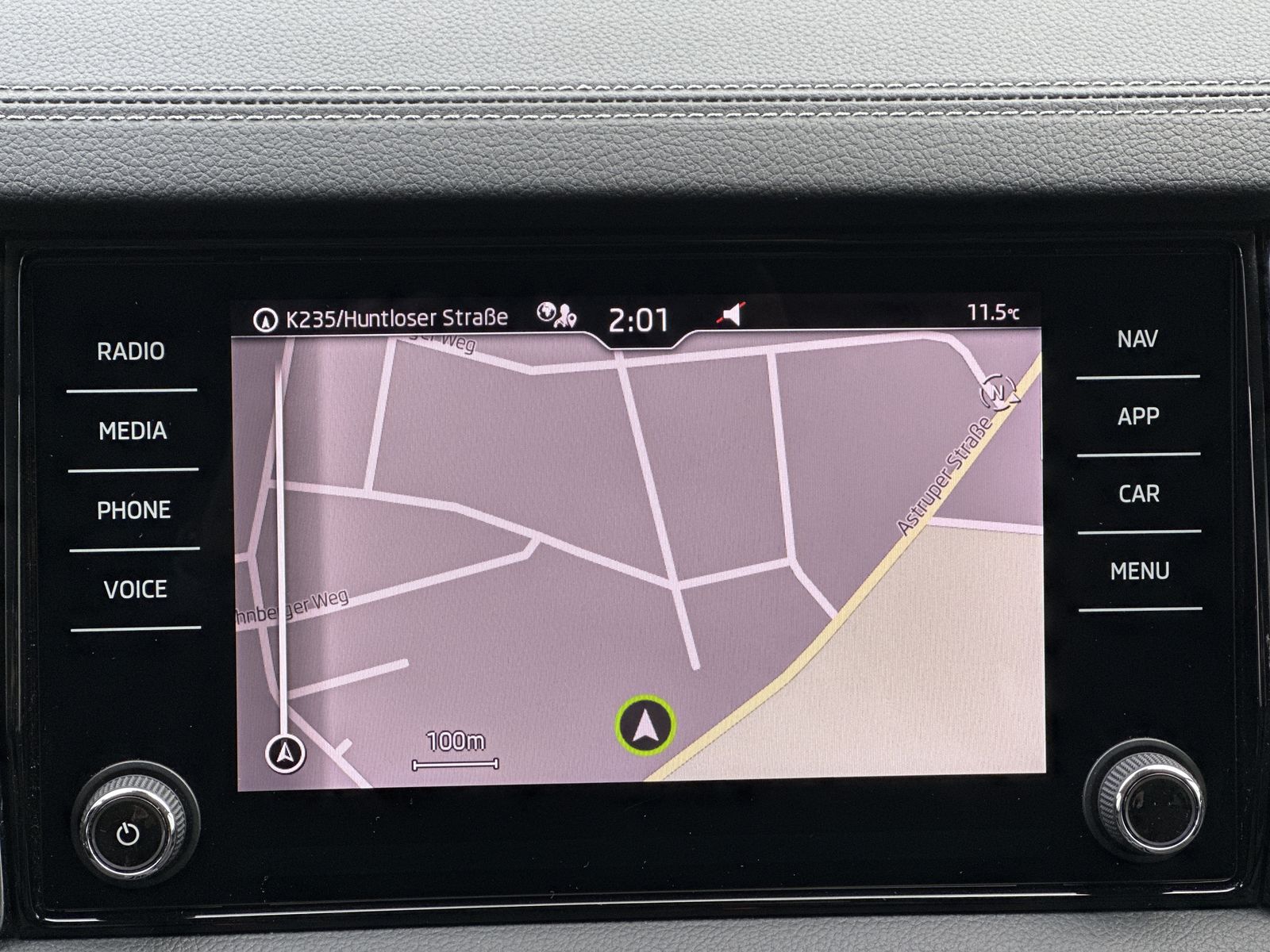 Fahrzeugabbildung SKODA Kodiaq 2.0 TDI 4x4 DSG Tour NAV+LED+AHK+CARPLAY