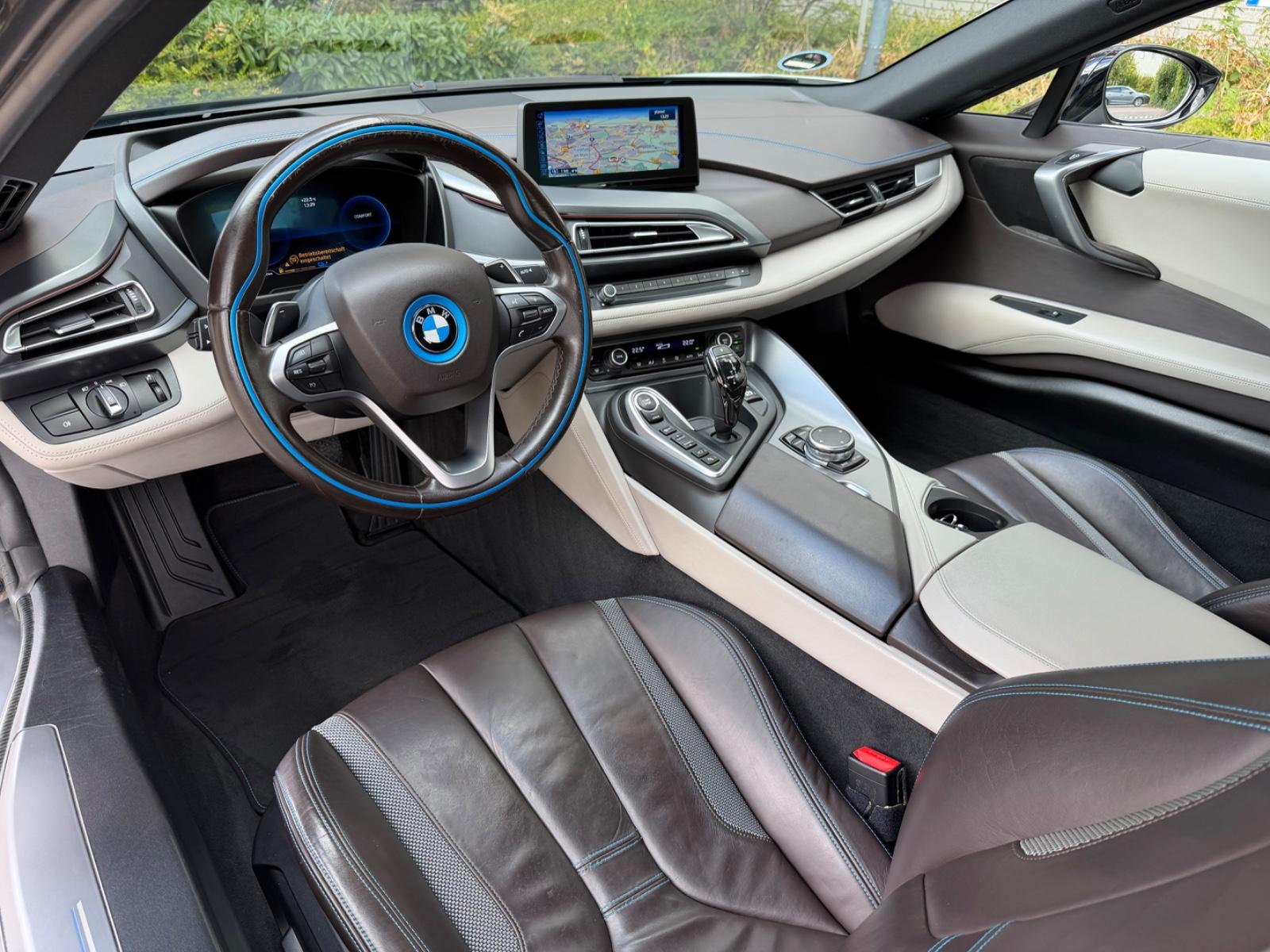 BMW i8 Pure Impulse MwSt. ausweisbar
