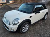 MINI Mini Cabrio 1,6 - MINI MINI aus 2011: Cabrio
