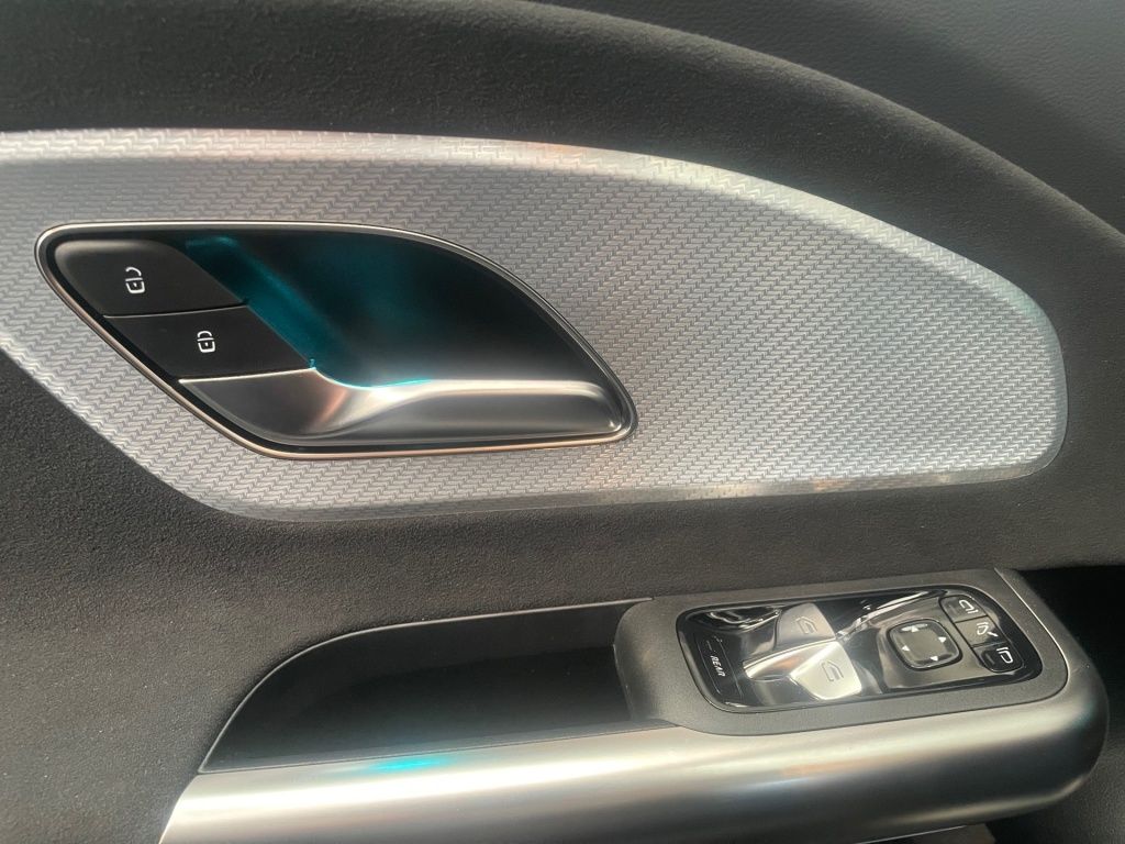 Fahrzeugabbildung Mercedes-Benz CLA 180 ++AMG-LINE+AHK+MULTIBEAM+WINTER-PAKET++