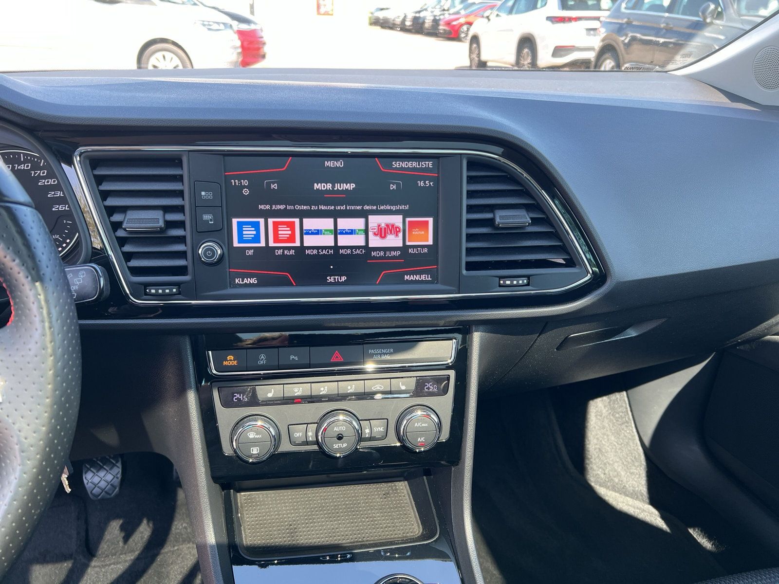 Fahrzeugabbildung SEAT Leon Sportstourer 1.4 TSI FR LED PANO NAVI