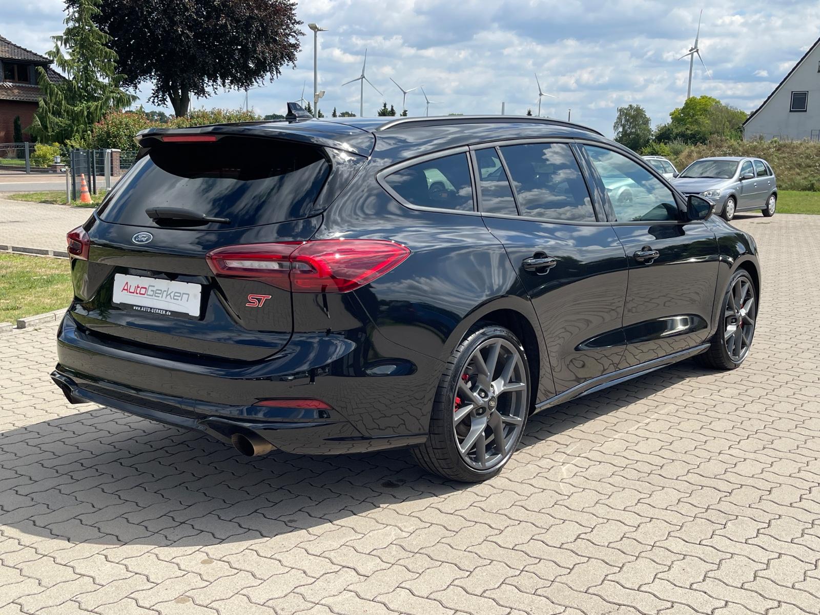 Ford Focus Turnier 2.3 EcoBoost ST X 1HD MwSt.  B&O