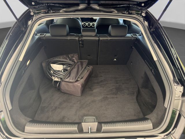 Fahrzeugabbildung Mercedes-Benz CLA 250 Shooting Brake e 8G-DCT+Navi+Spur+MBUX