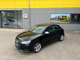 Audi A1 design/TEMPOMAT/ALU/SHZ/FREISPRECH* - Audi A1: Kleinwagen
