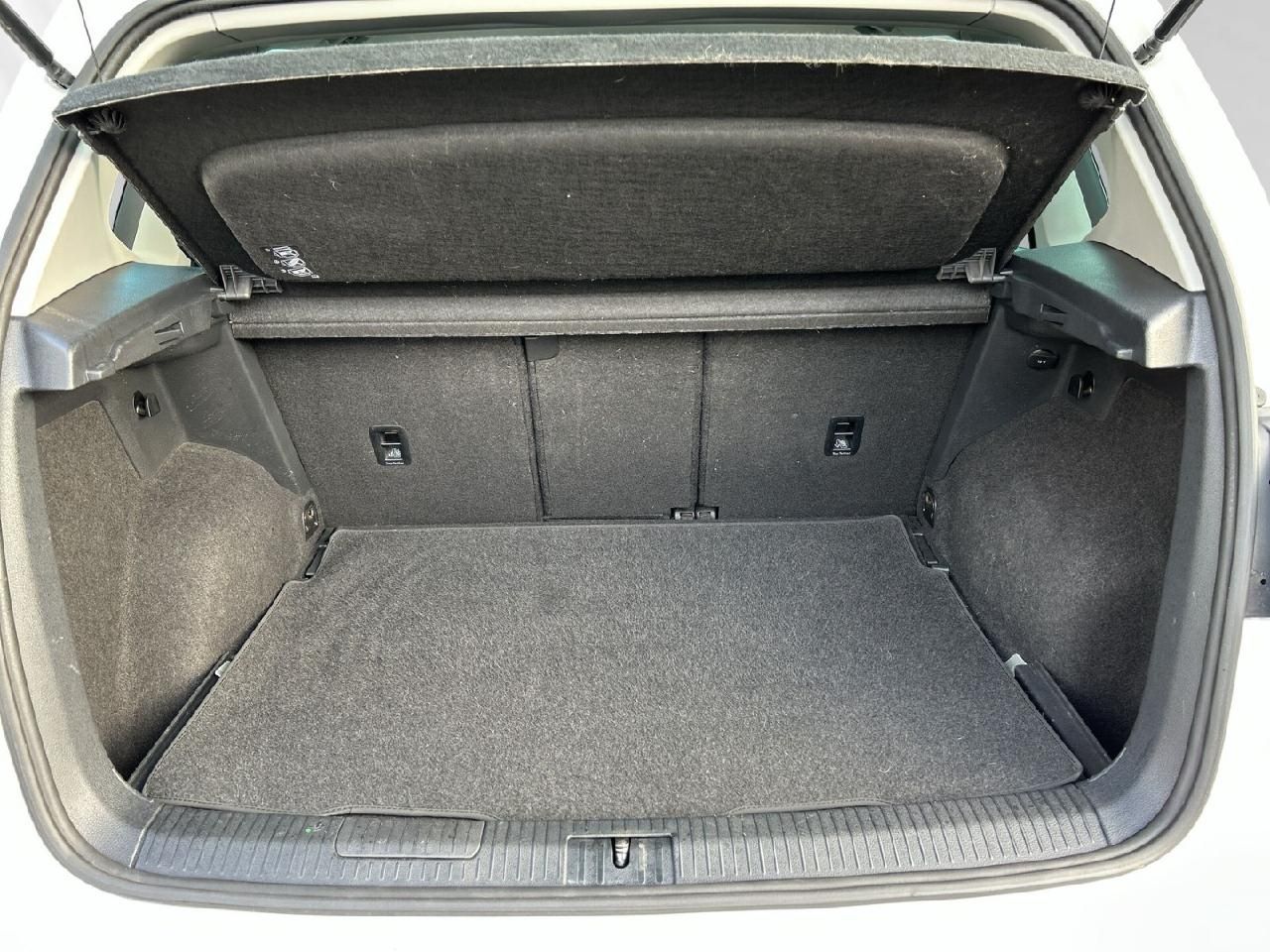 Fahrzeugabbildung Volkswagen Golf Sportsvan VII Lounge BMT/Start-Stopp