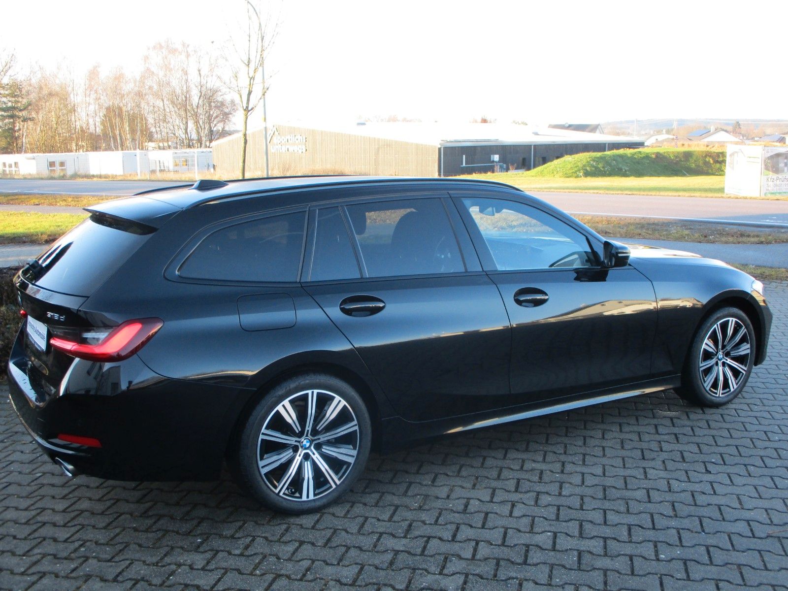 BMW 318 d Touring AHK HiFi LED DAB foto 3