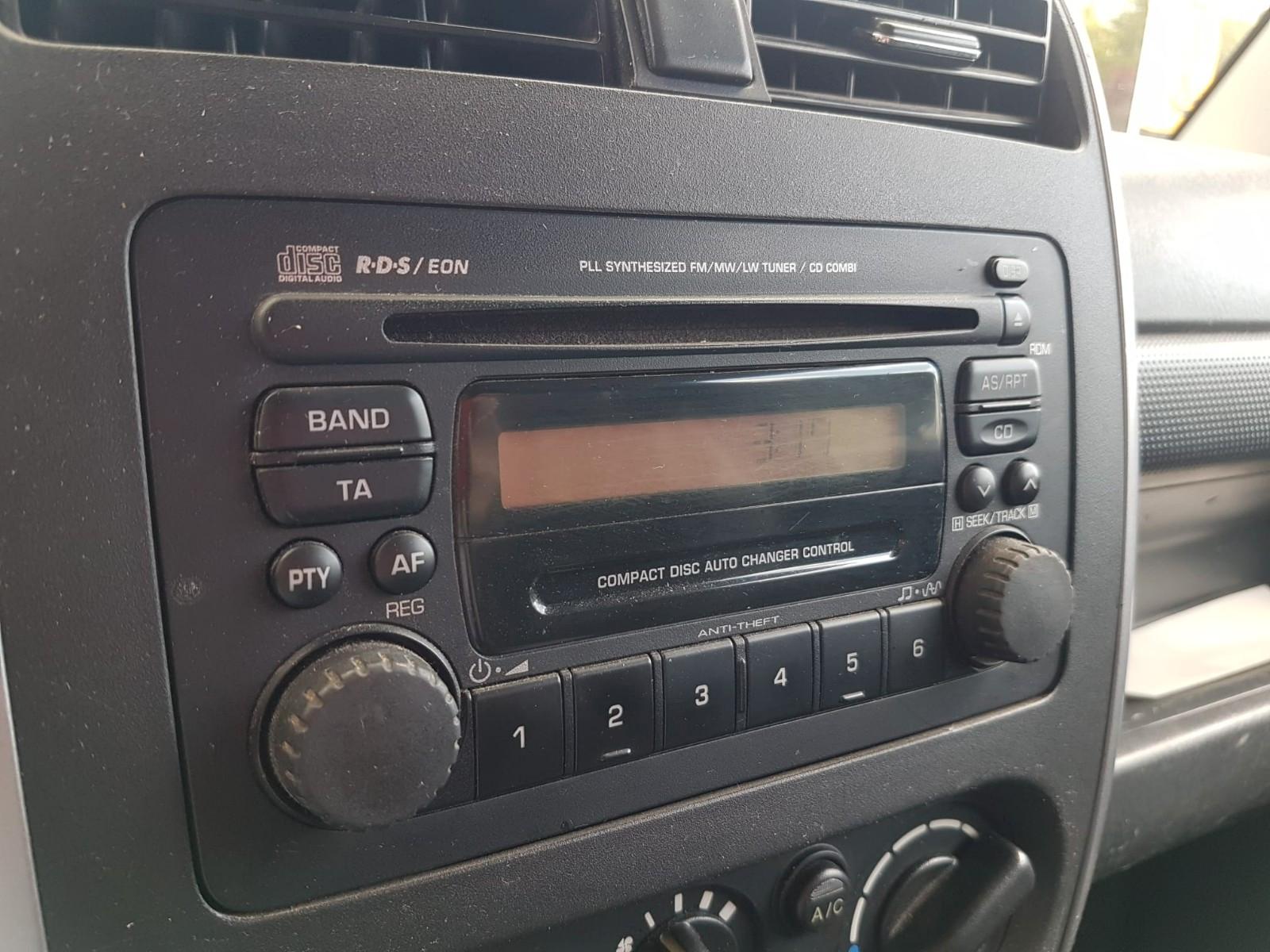 SUZUKI JIMNY 1.3 86 ch - 4X4 - BVM - ATTELAGE - CLIMATISATION