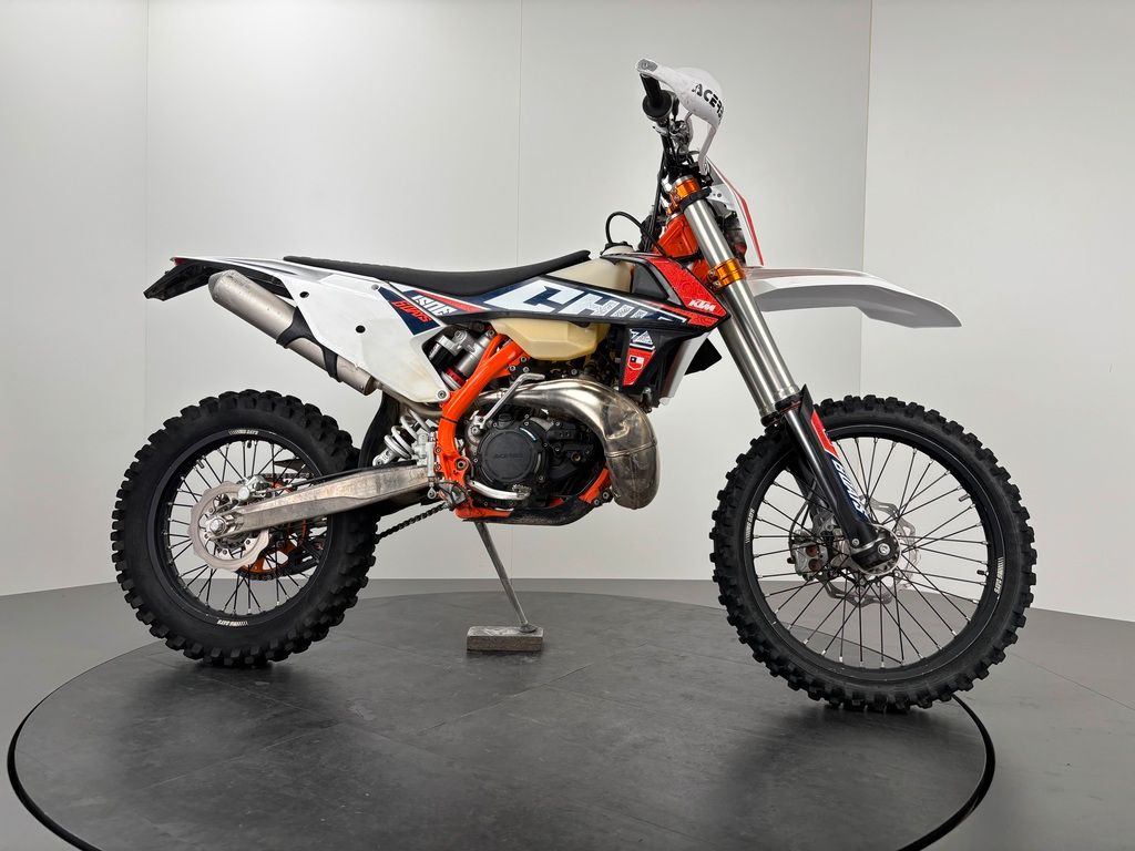 Fahrzeugabbildung KTM 300 EXC SIX-DAYS *EXCEL RÄDER *38,7 H *2.HAND