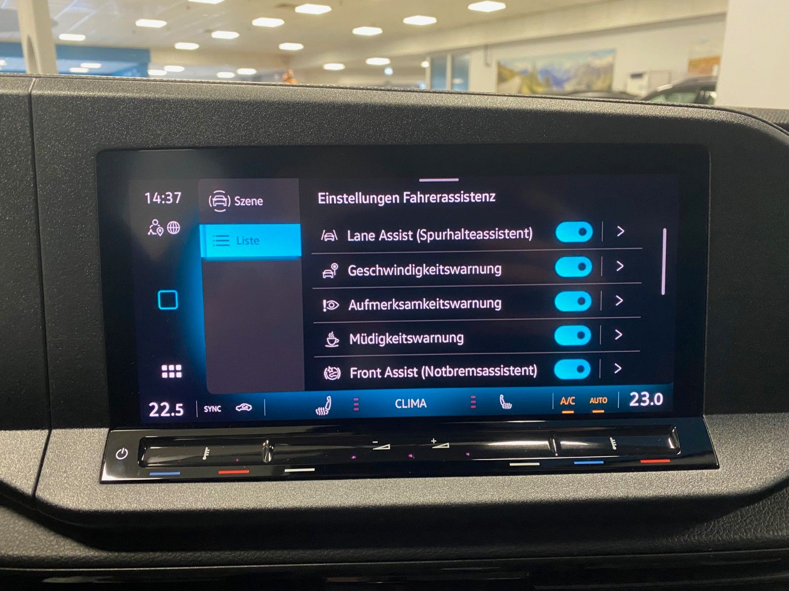 Fahrzeugabbildung Volkswagen Caddy 1.5 TSI Caddy+ACC+AHK+2x Schiebetür+1xHeck