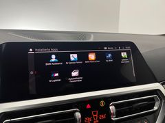 BMW M4 Competition / 510PS / SCHALENSITZE / CARBON/ BMW M4 Competition / 510PS / SCHALENSITZE / CARBON/