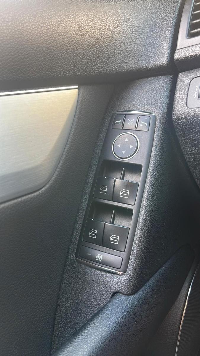 Mercedes-Benz C220 2010 — photo 14