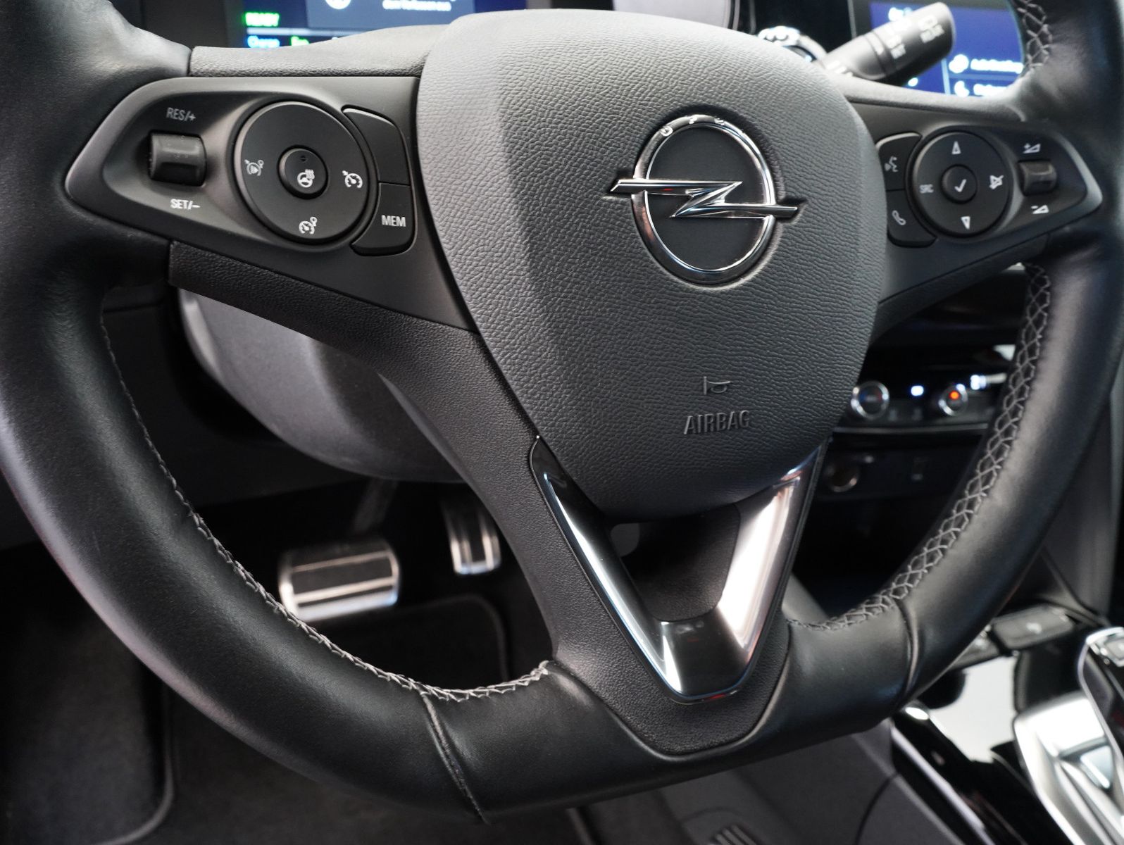 Fahrzeugabbildung Opel Corsa F e Ultimate CARPLAY/INTELLILUX/11KW/SOH