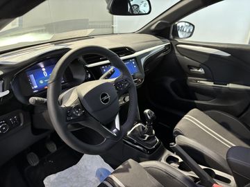 Fotografie 13 des Opel Corsa 1.2 Direct Injection Turbo GS