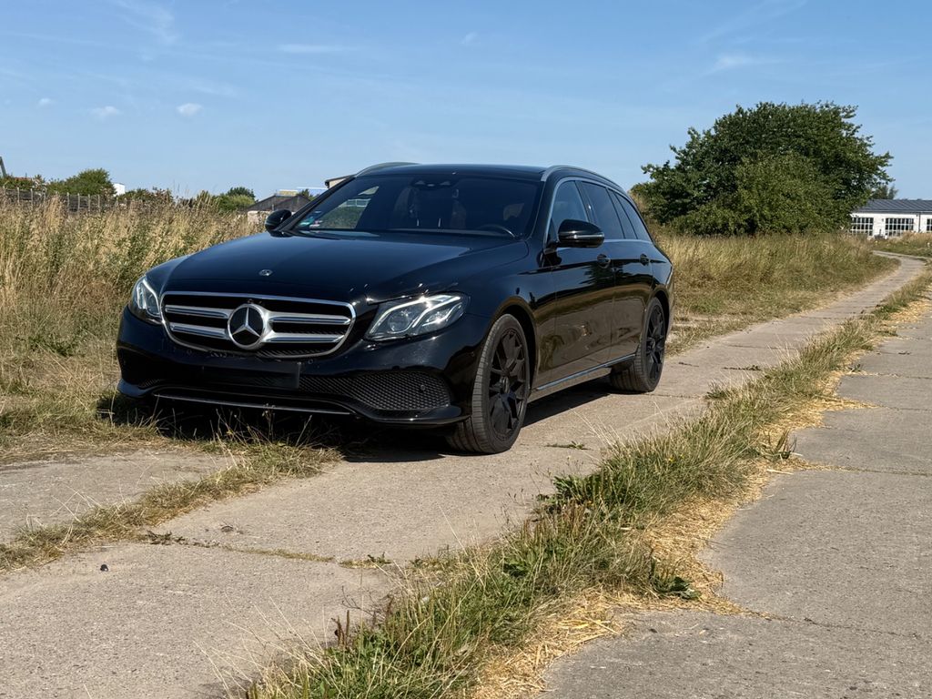 Image of Mercedes-Benz E 350