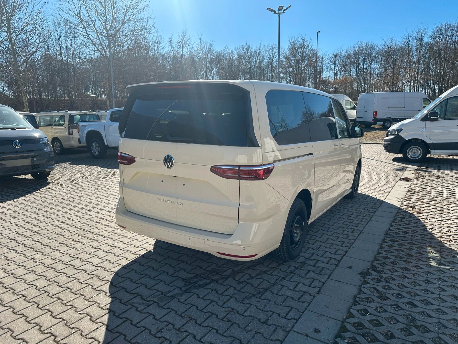 Volkswagen T7 Multivan - Bild 7