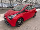 Toyota Aygo 1.0 x-play  club|CarPlay|Rückfahrkamera - gebrauchte Toyota Aygo (X) aus dem Jahr 2019