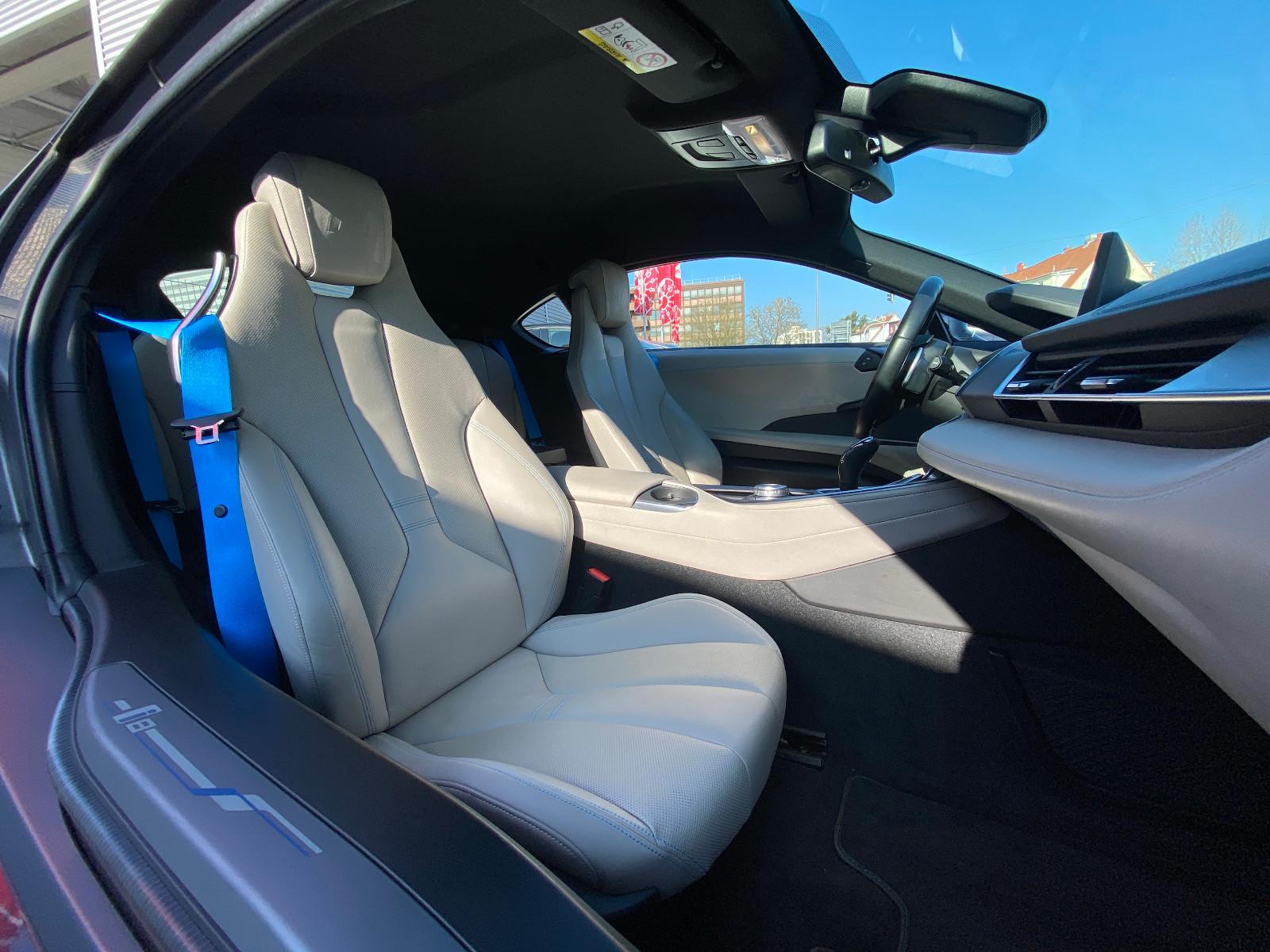 BMW i8 Coupe Pure Impulse Harman-Kardon/HuD/360°/LED