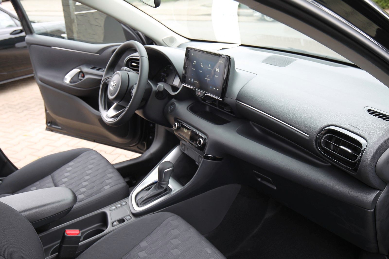 Mazda 2 Hybrid - Bild 16