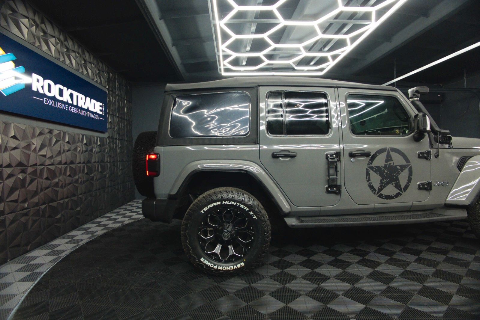 Fahrzeugabbildung Jeep Wrangler 3.6 V6 UNLIMITED SAHARA OFFROAD 4x4 LED