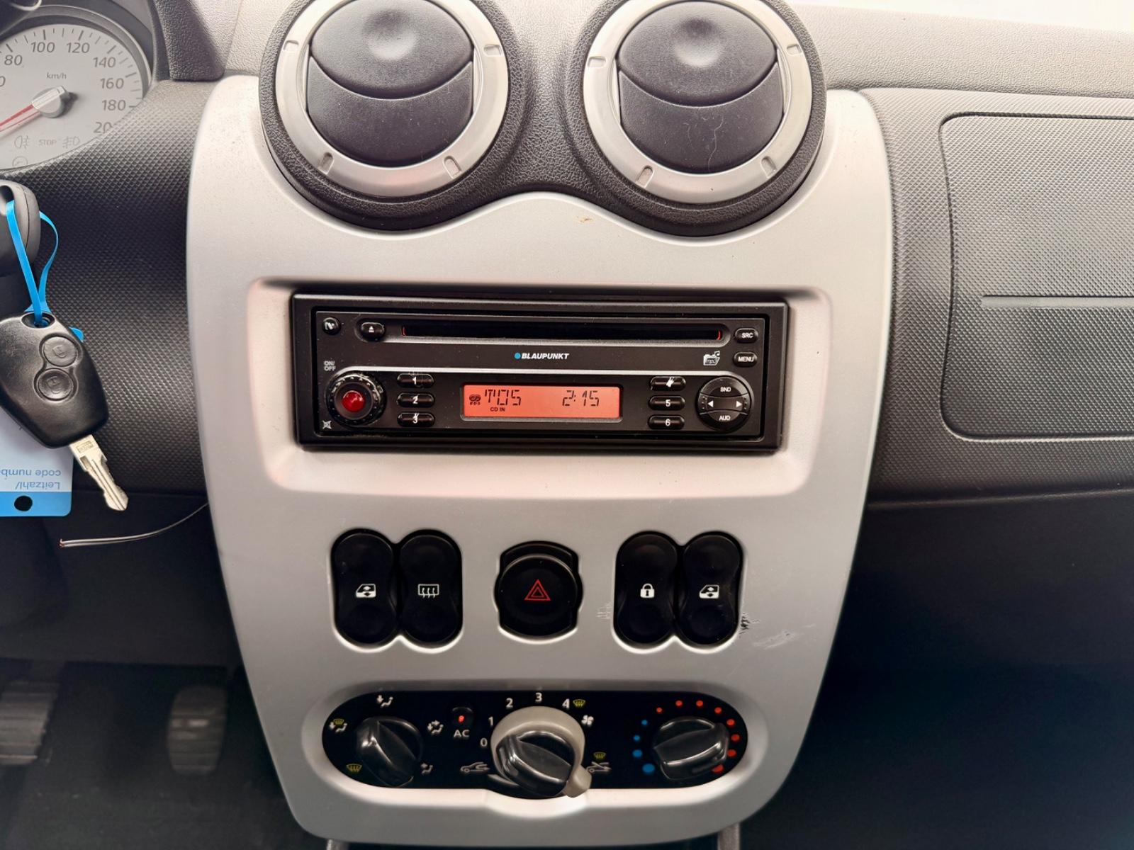 Dacia Logan 2009 — photo 14