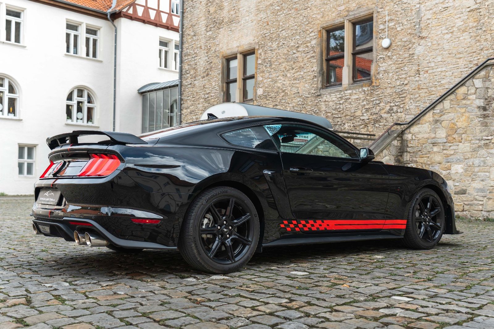 Fahrzeugabbildung Ford Mustang GT 5.0L KAM LED TOTW SHZ/K AUTO LEDER