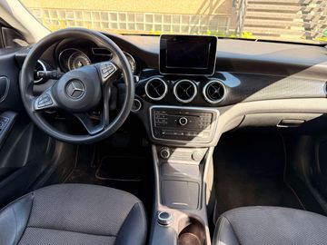 Mercedes CLA 200 - 7