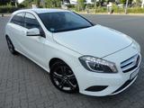 Mercedes-Benz A 200 A -Klasse A 200 BlueEffic,Bi-Xenon,PDC - gebrauchte Kleinwagen