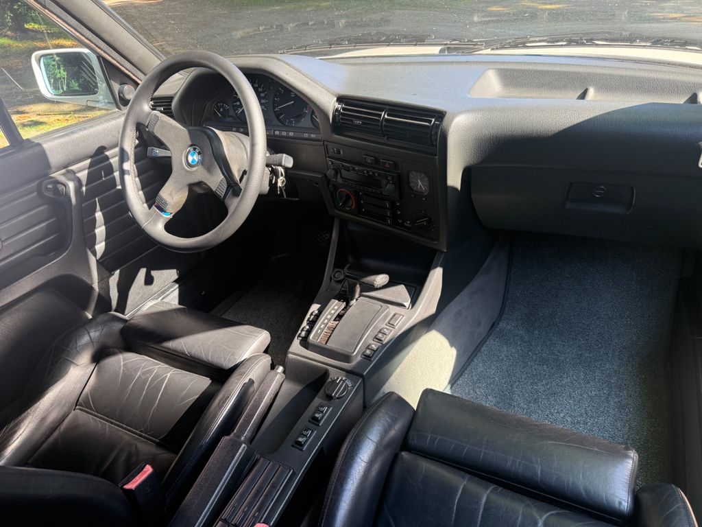 BMW 3 Series 1989
