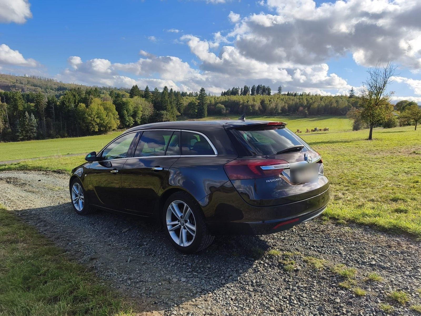 Opel Insignia 2015 — engine 140 HP (103kW)