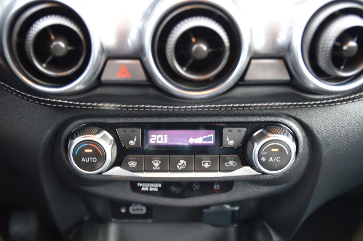 Fahrzeugabbildung Nissan Juke   N-Connecta LED Kamera Alu Navi Winterpake