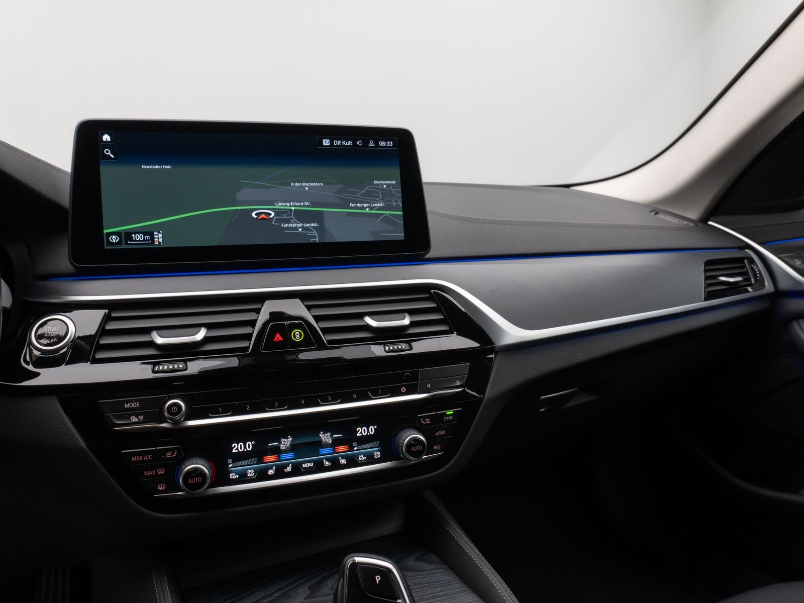 Fahrzeugabbildung BMW 520d Luxury Line Kamera DAB AHK Fernlichtassist