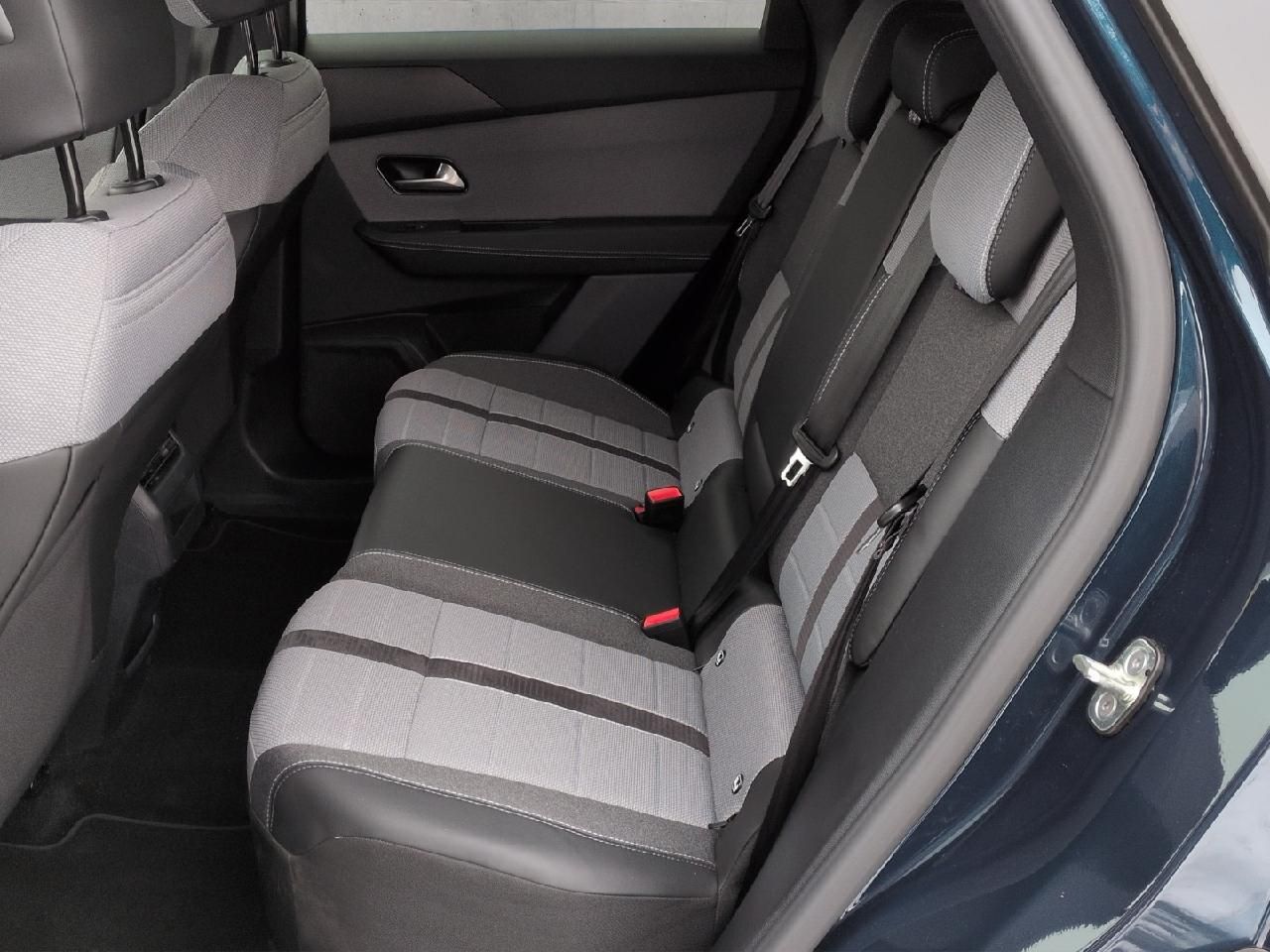 Fahrzeugabbildung Opel Grandland 1.2 48V Mild-Hybrid 100 kW GS