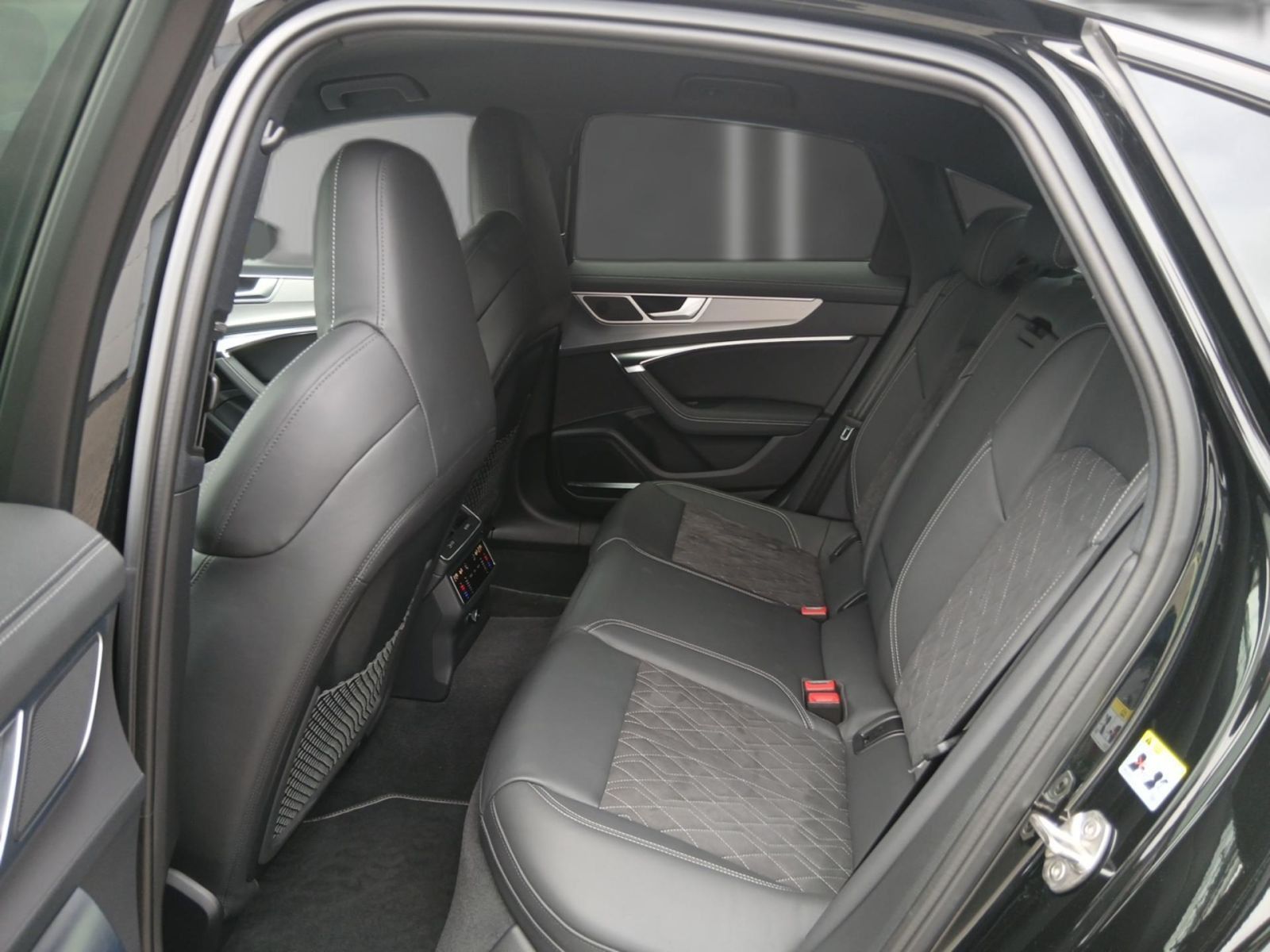 Audi S6 - Bild 11