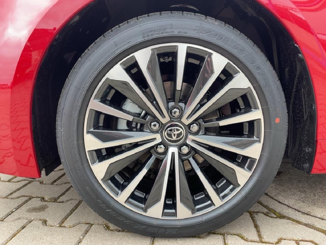 Fahrzeugabbildung Toyota Corolla Touring Sports 1.8 Hybrid Team D