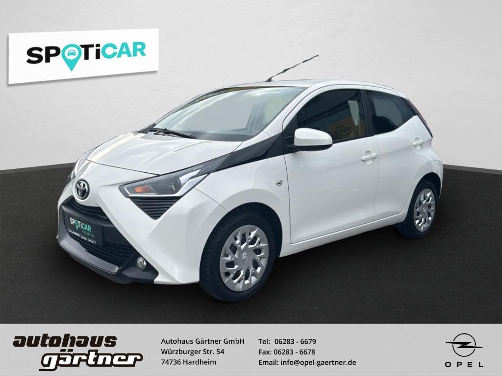 Toyota Aygo x-play club Apple CarPlay Android Auto Musi