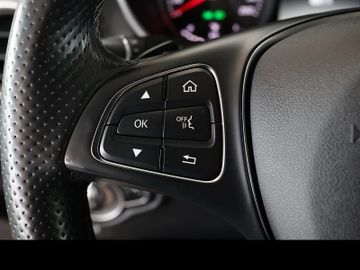 Mercedes V 220 - 12