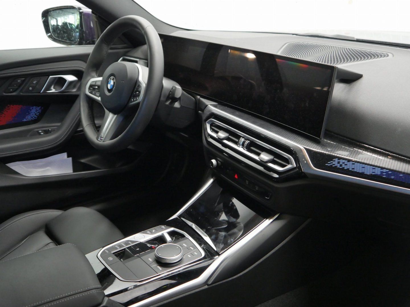 Fahrzeugabbildung BMW 220i | M Sportpaket | M Sportfahrwerk | 18" LMR