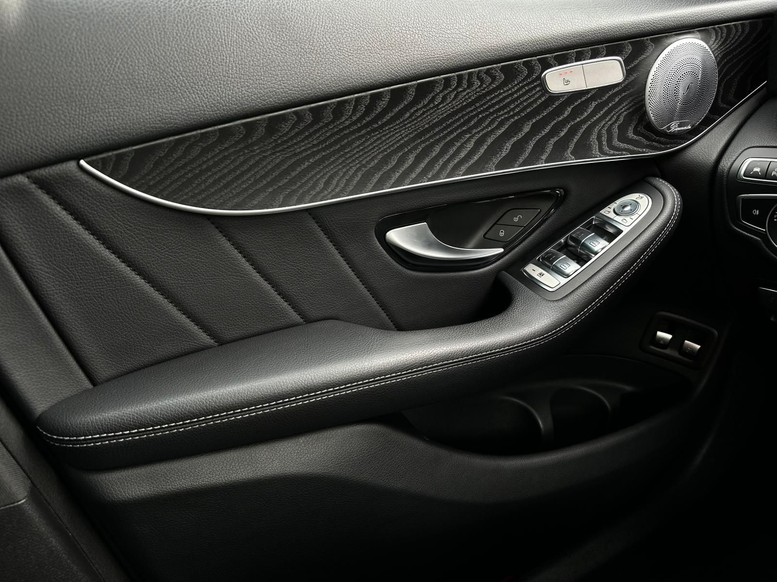 MERCEDES-BENZ GLC250 AMG 4M *NIGHT#LED#PANO#SPUR#360CAM#AHK#SH - Image 17