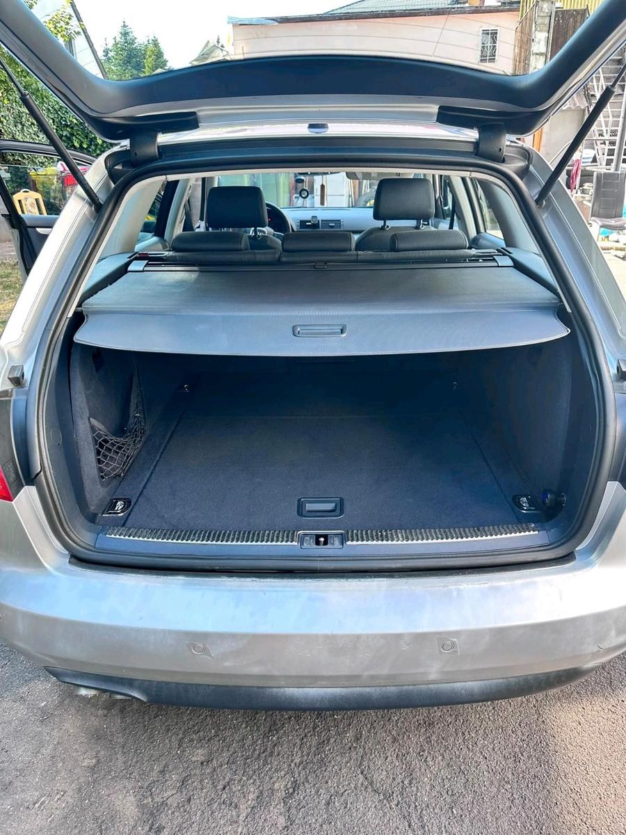 Audi A4 2009 — photo 10