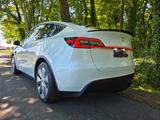 Tesla Model Y Long Range ***viele Extras*** - Tesla in Bielefeld