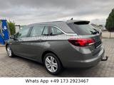 Opel Astra K Sports Elegance Xenon LEDs Navi Euro6 - Opel Astra mit Diesel-Antrieb: Kombi, Automatik