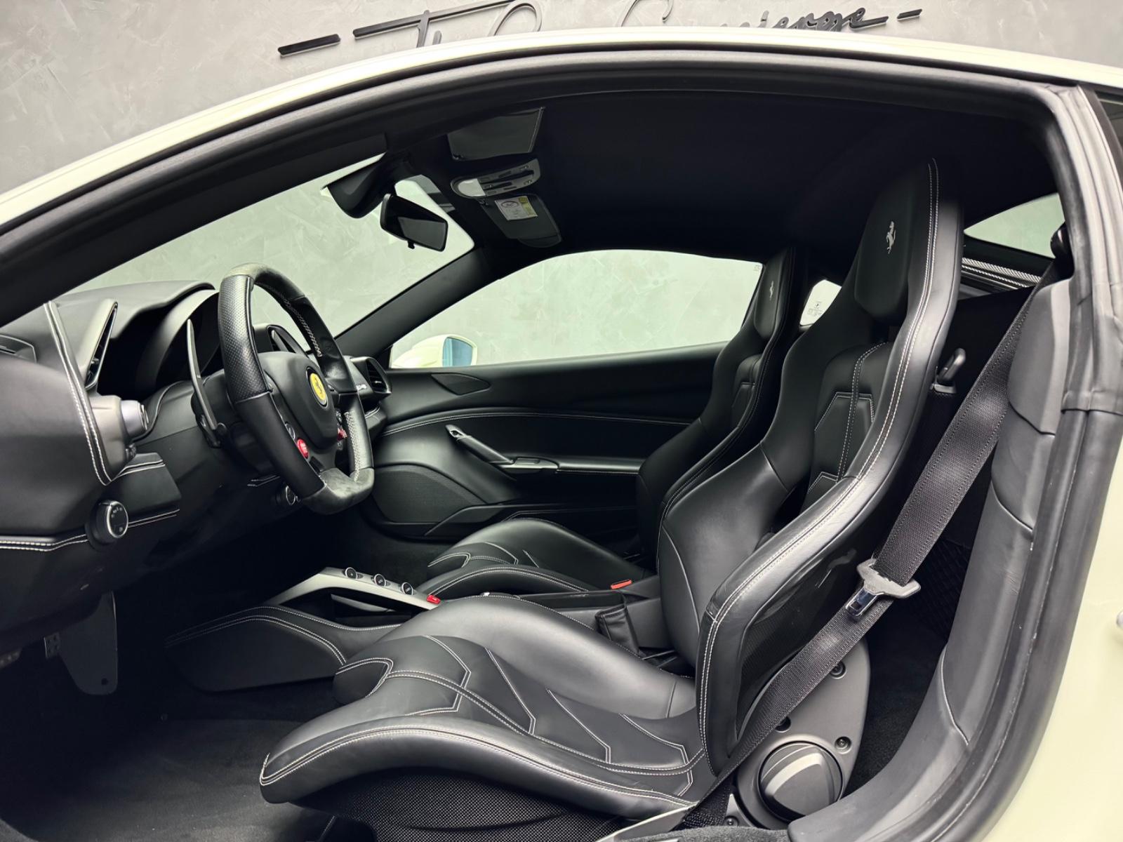FERRARI 488 GTB CARBON RACING