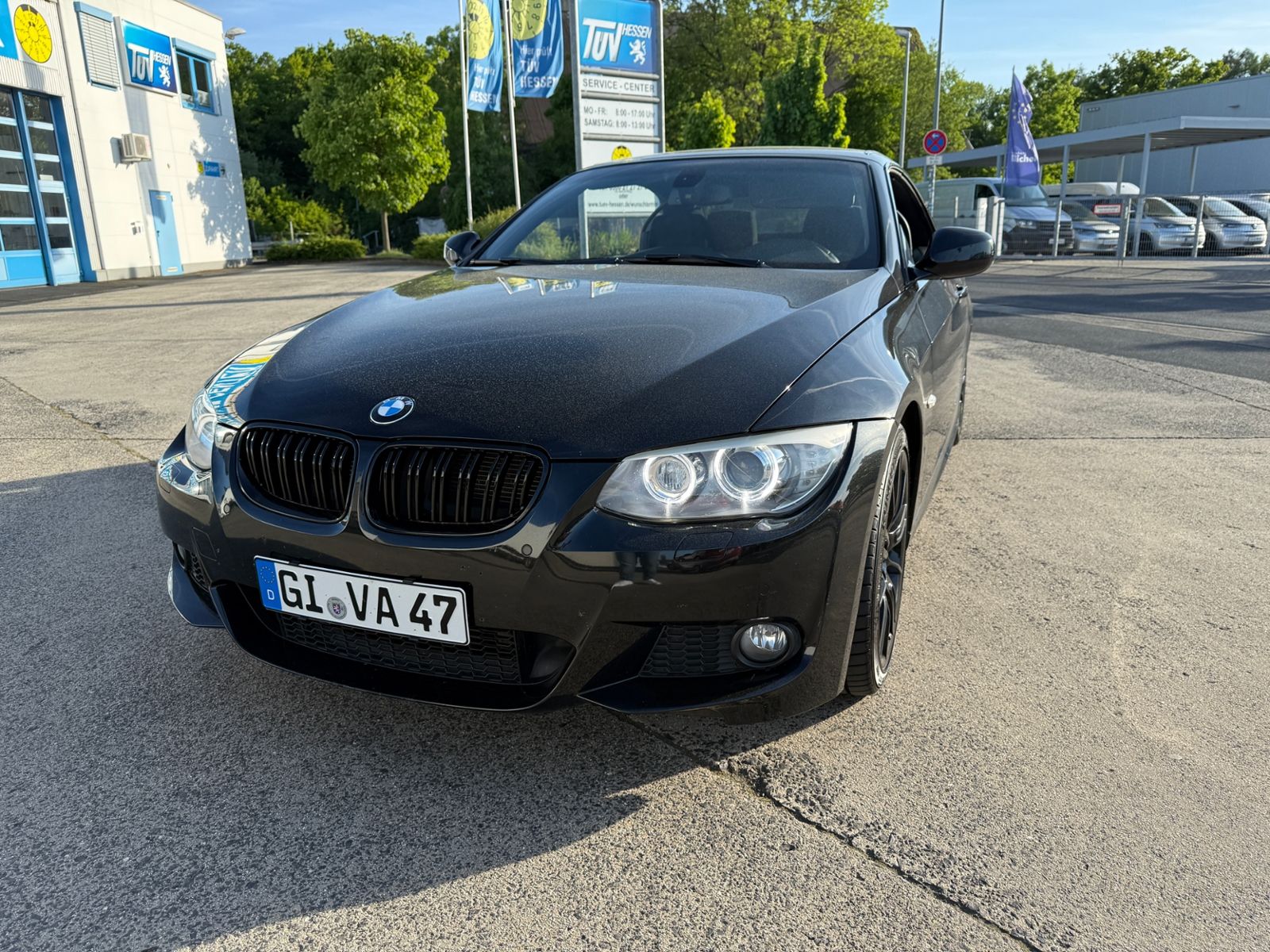 Fahrzeugabbildung BMW 335i Cabrio M-Paket H/K XENON NAVI