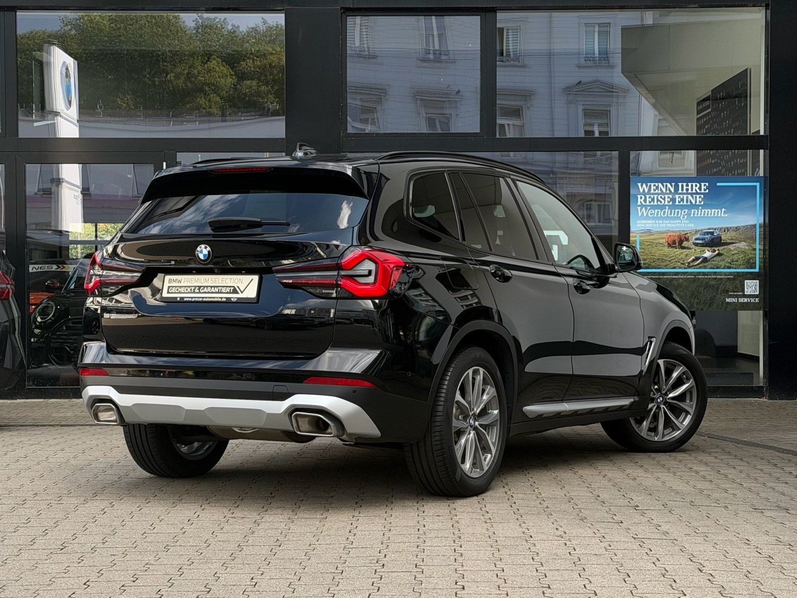 BMW X3 xDrive20d LED Navi PA RFK AHK HiFi AHK 19"LM foto 2