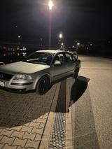 Volkswagen VW Passat Manuel TÜV neu - gebrauchte VW Passat aus dem Jahr 2003