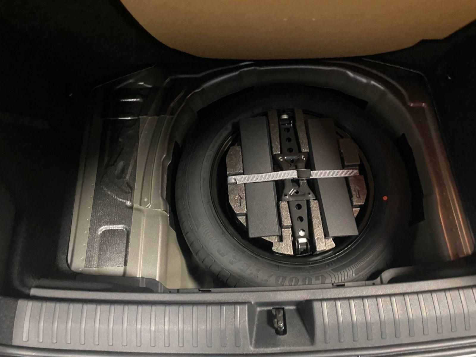 Fahrzeugabbildung SKODA Kamiq 1.0 TSI DSG Essence+GARANTIE 2031+100tKM++