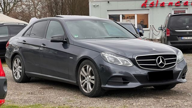 Mercedes-Benz E 220 Edition E BlueTec #Schiebed. #Comand #