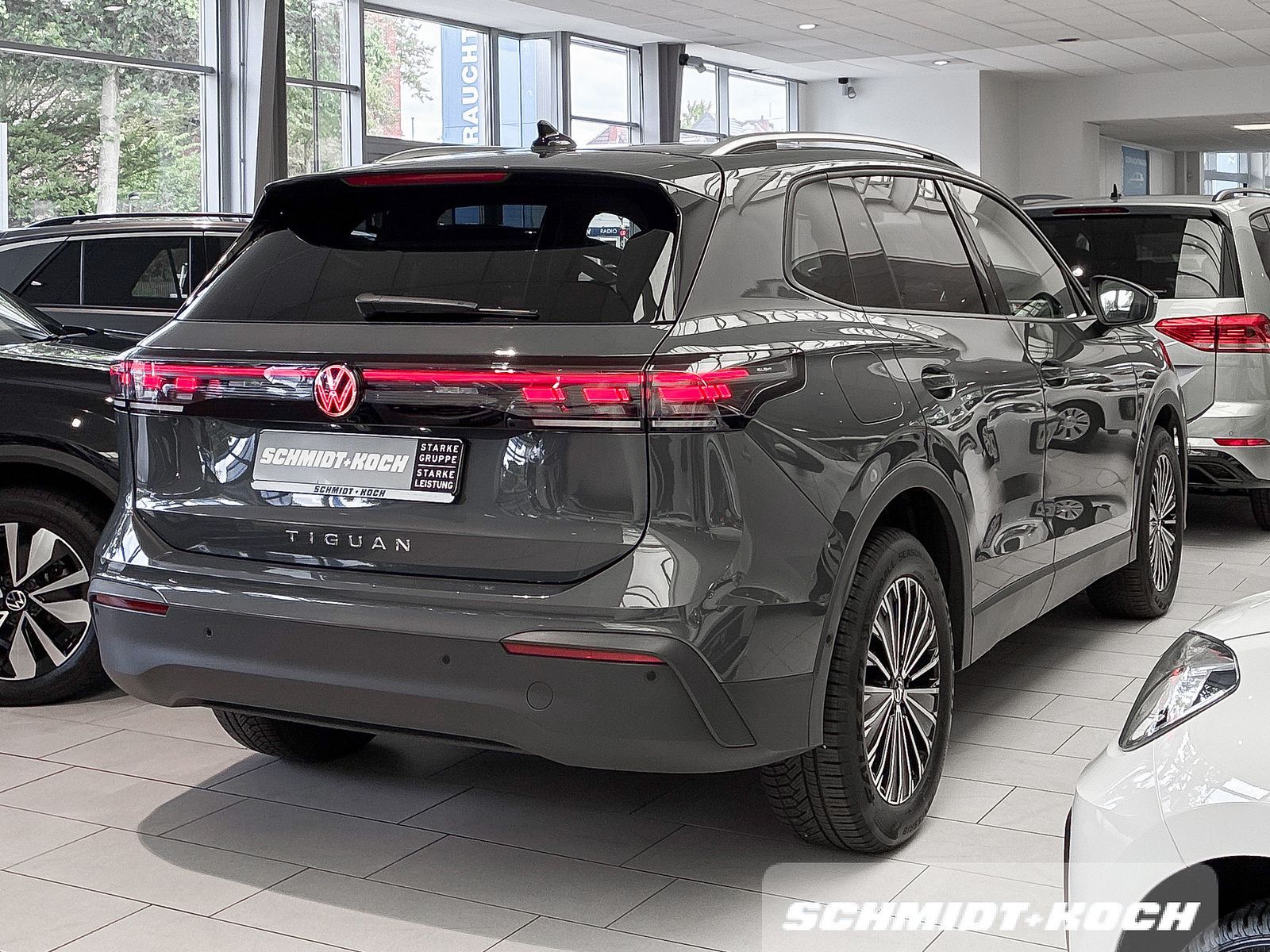 Volkswagen Tiguan 2.0 TDI Goal AHK AREA-VIEW GJR foto 3