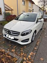 Mercedes-Benz B 180 Urban 7G-DCT AHK LED NAVI - Mercedes-Benz B 180 Gebrauchtwagen in Karlsruhe
