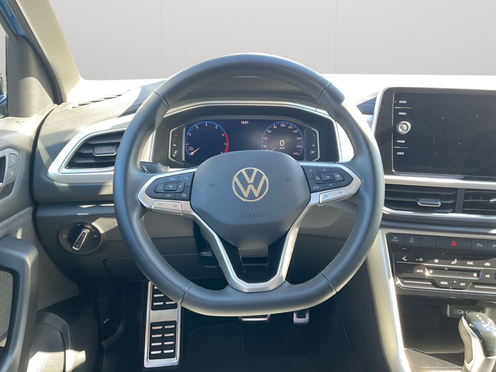 Volkswagen T-Roc - Bild 12